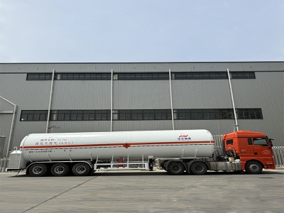 Semi-Trailer Lng Fuel 52.5M3 Tanker