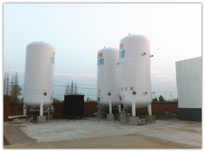 Storage tank