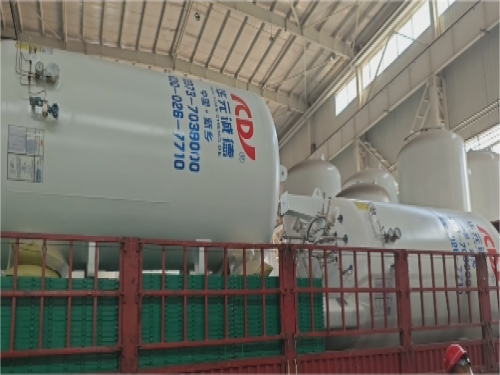 Two 5 cubic meter vertical cryogenic liquid storage tanks were shipped to Guangdong Province, China.