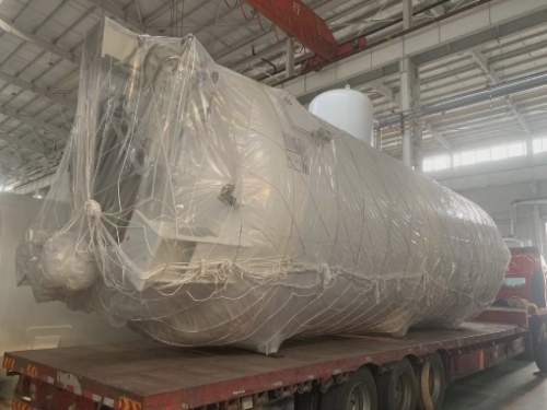 A 50 cubic meter vertical cryogenic liquid storage tank was exported to Southeast Asia.